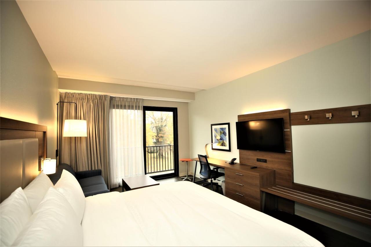 Holiday Inn Express & Suites - Charlotte - South End By Ihg Exterior photo